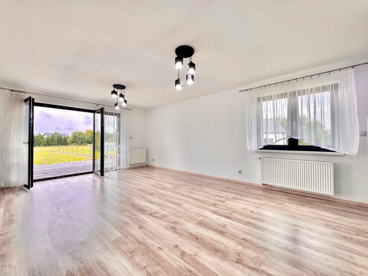 Dom 3 pokojowe na Sprzedaż