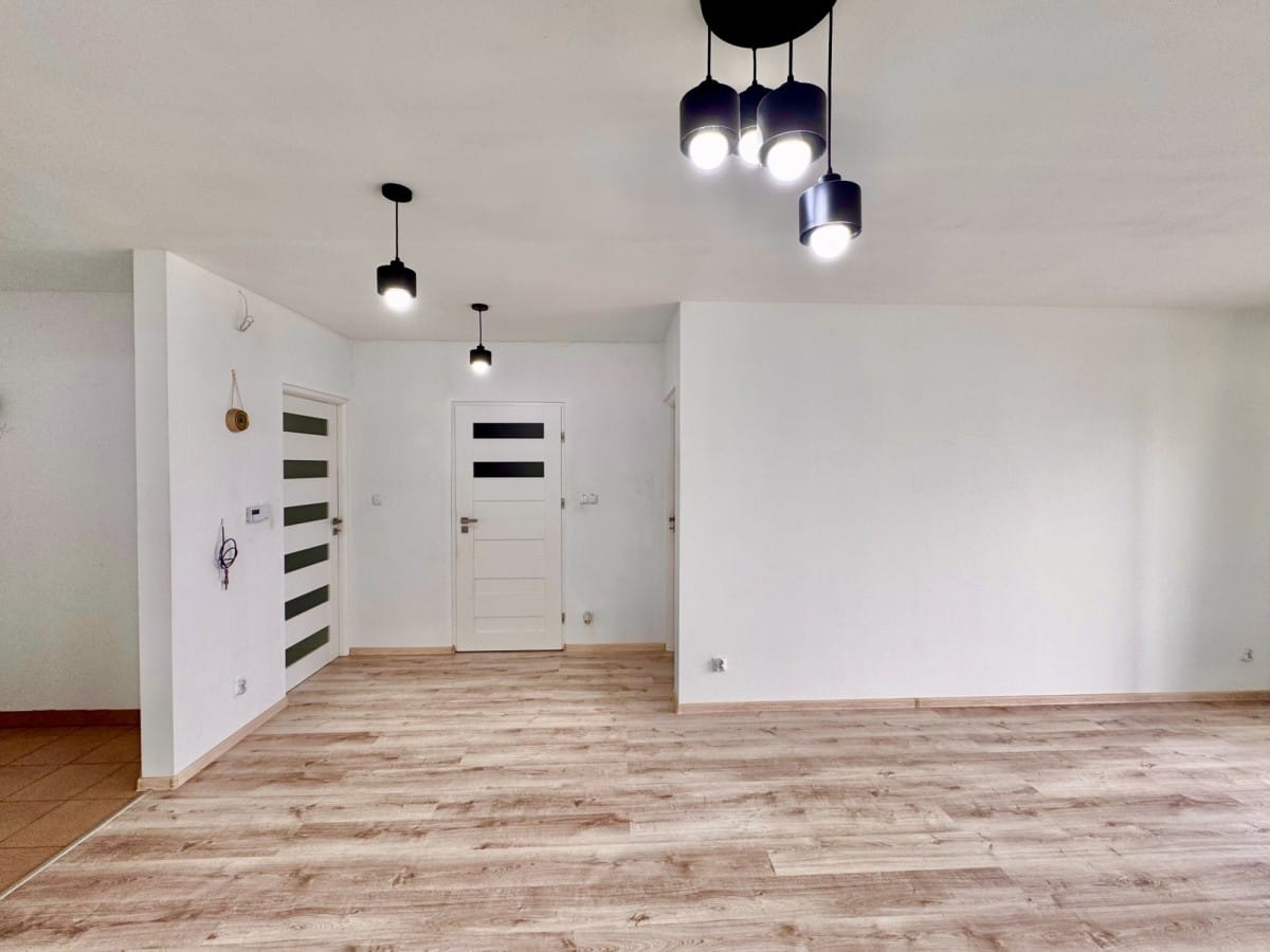 Dom 3 pokojowe na Sprzedaż