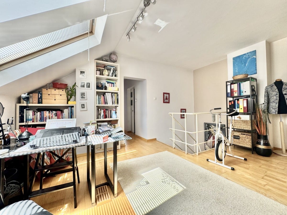 Mieszkanie 4 pokojowe na Sprzedaż