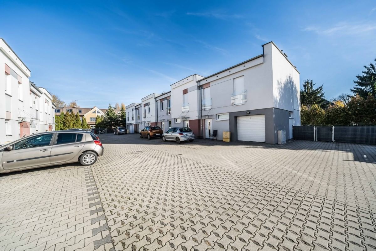 Dom 4 pokojowe na Sprzedaż