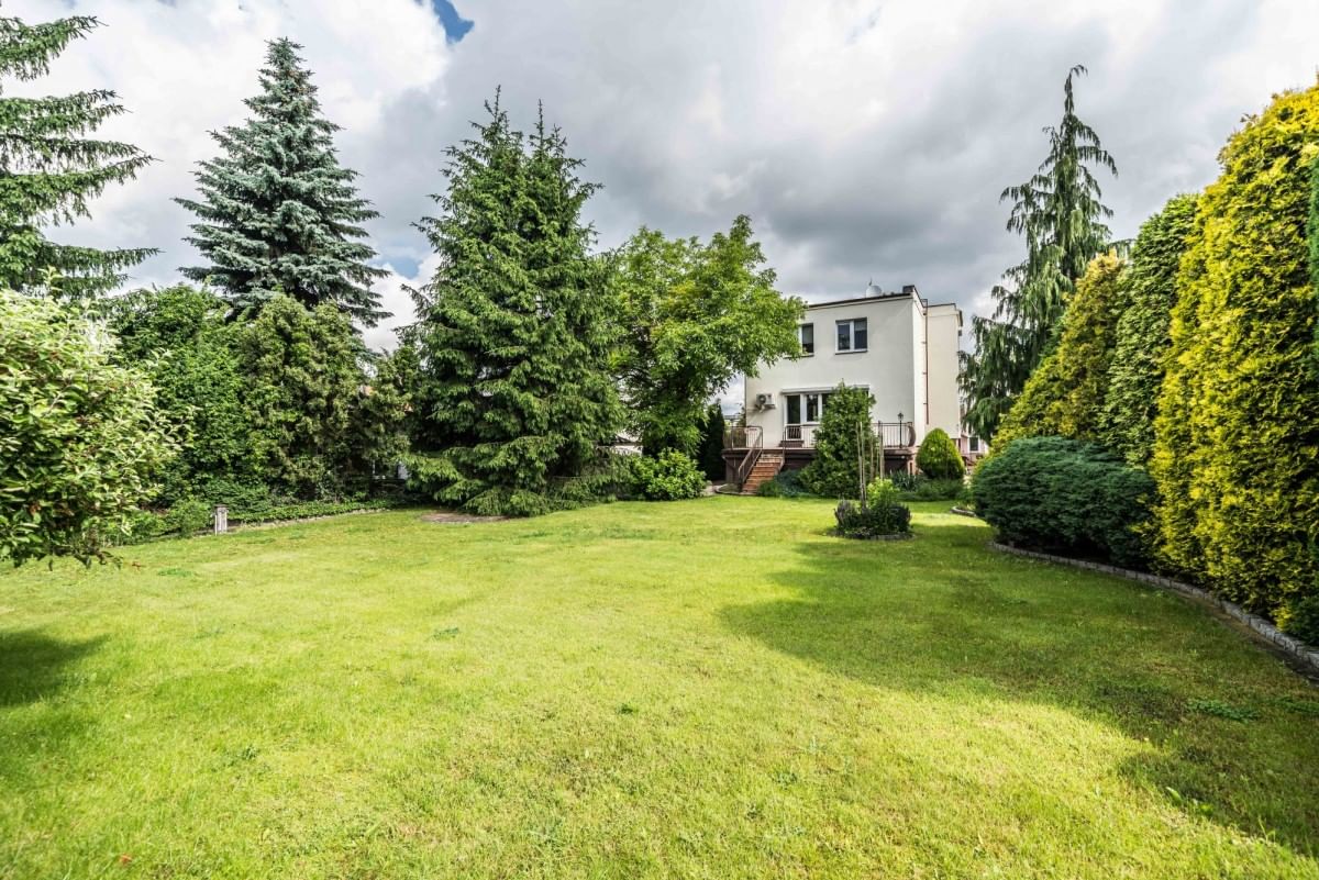 Dom  pokojowe na Sprzedaż