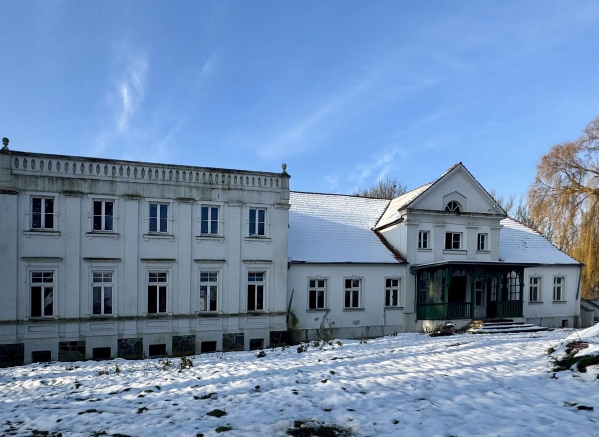 Dom 12 pokojowe na Sprzedaż