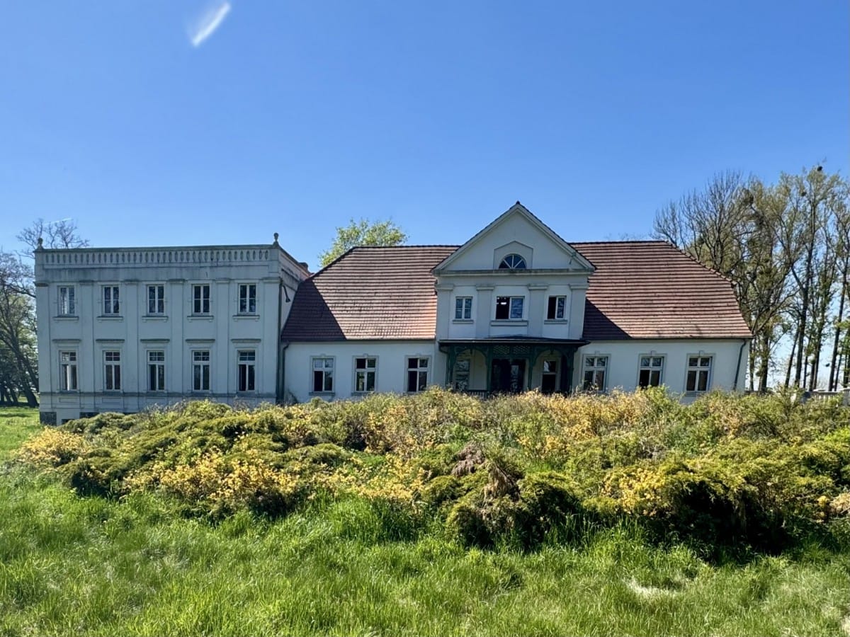 Dom 12 pokojowe na Sprzedaż