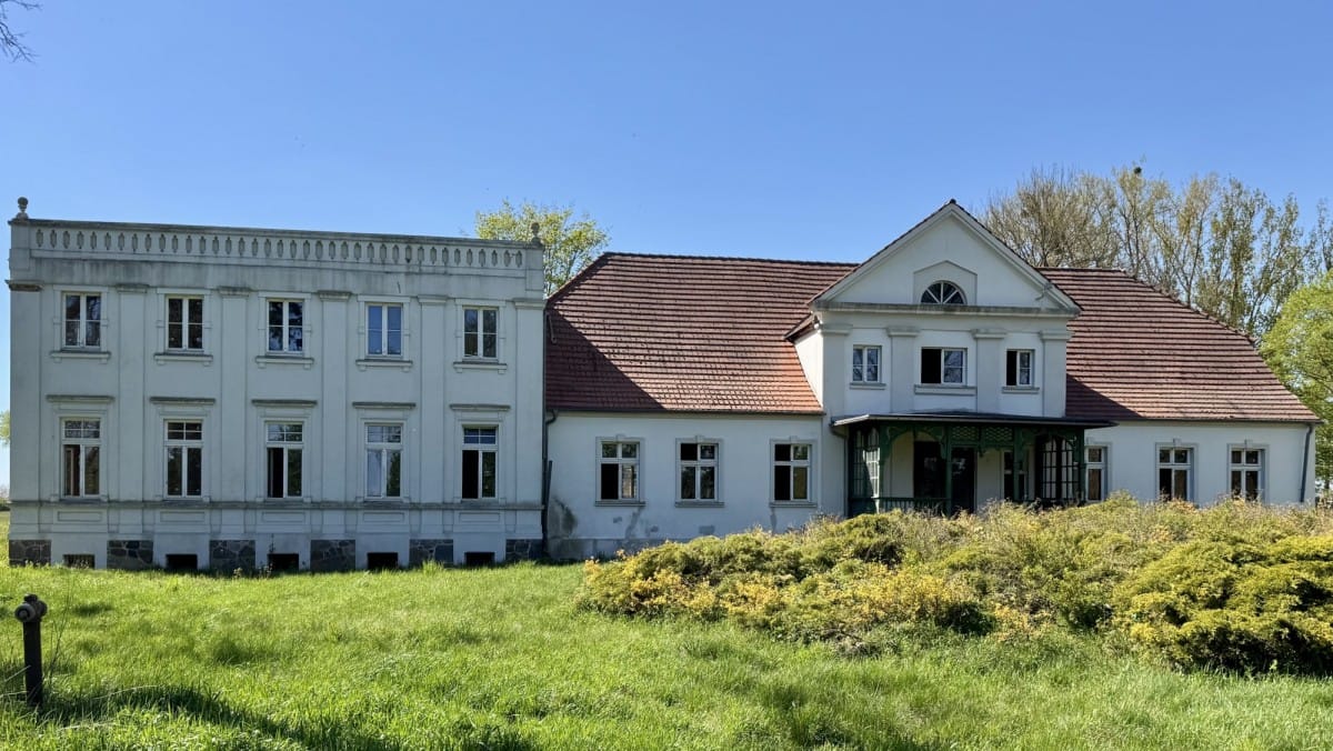 Dom 12 pokojowe na Sprzedaż