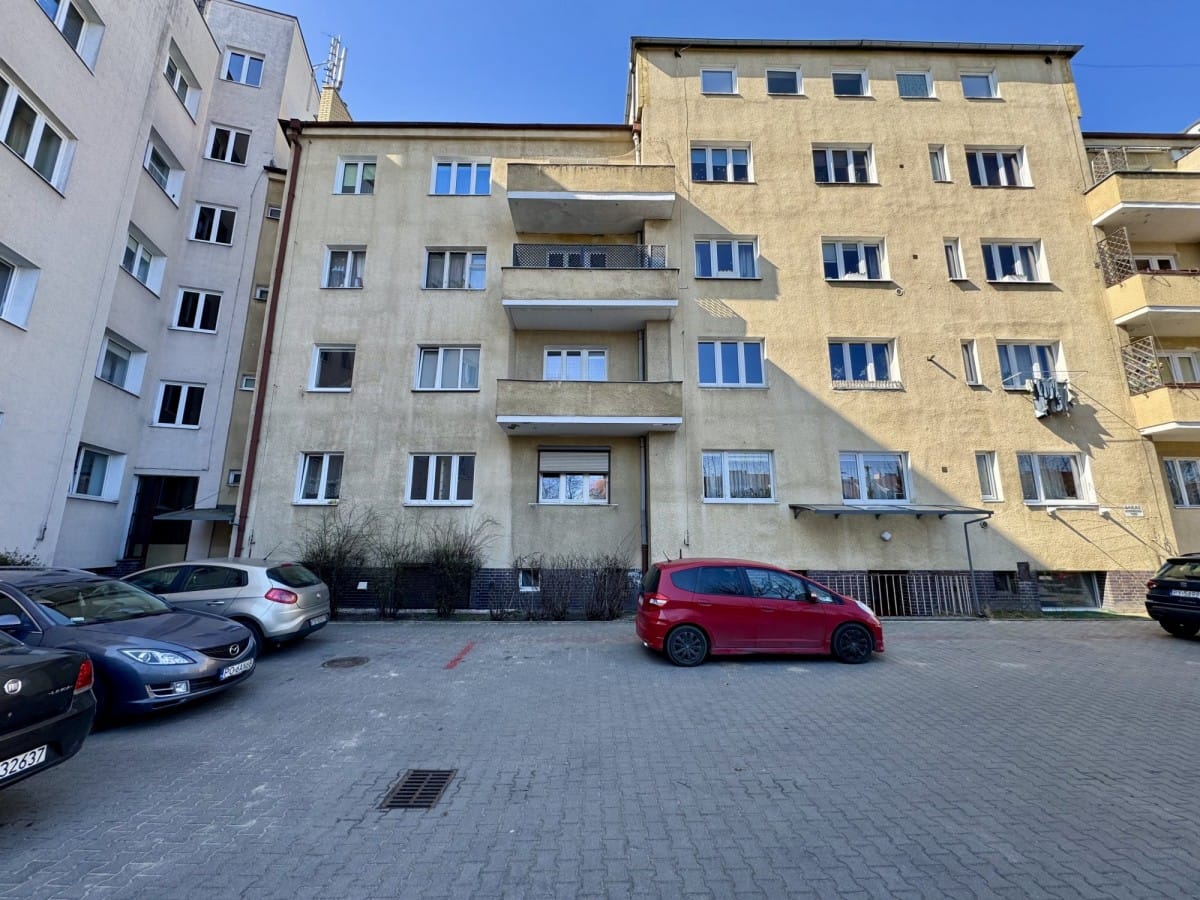 Lokal użytkowy  pokojowe na Sprzedaż