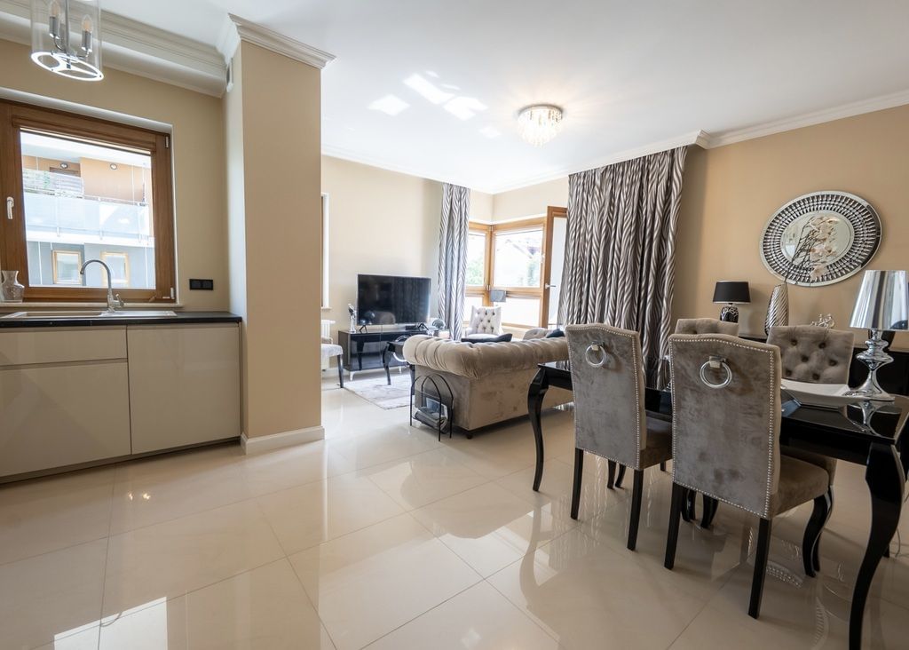 Mieszkanie 3 pokojowe na Sprzedaż