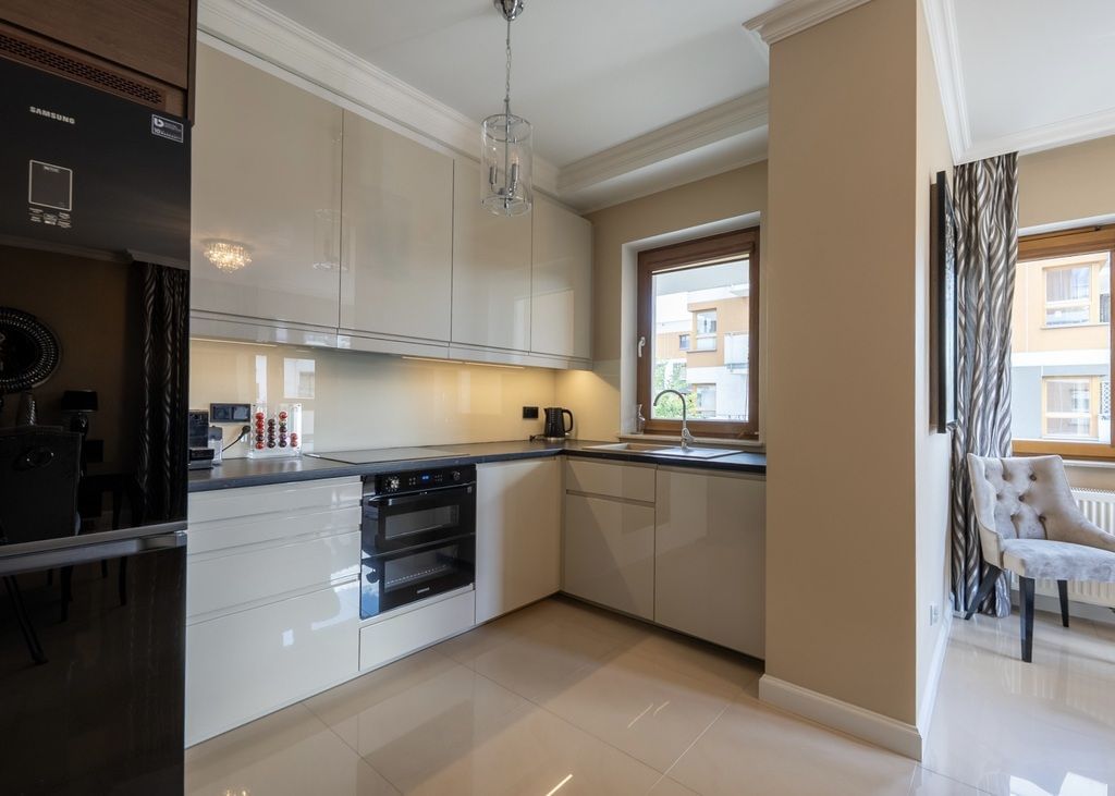 Mieszkanie 3 pokojowe na Sprzedaż