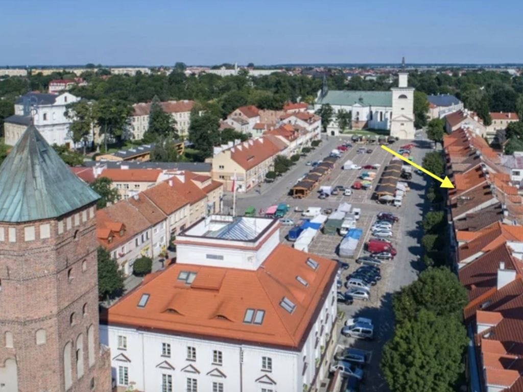 Dom 10 pokojowe na Sprzedaż