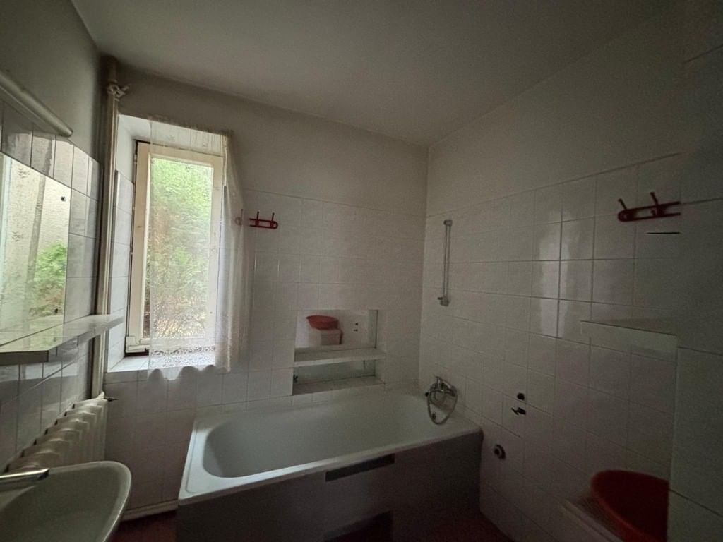 Dom 5 pokojowe na Sprzedaż