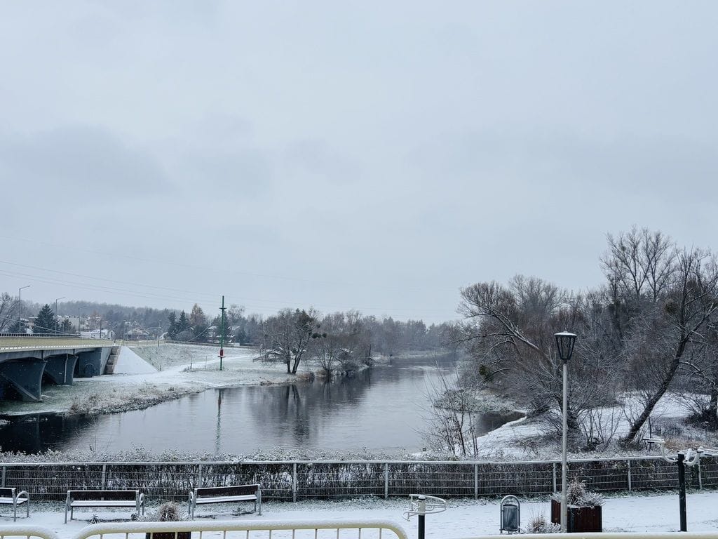Dom 5 pokojowe na Sprzedaż