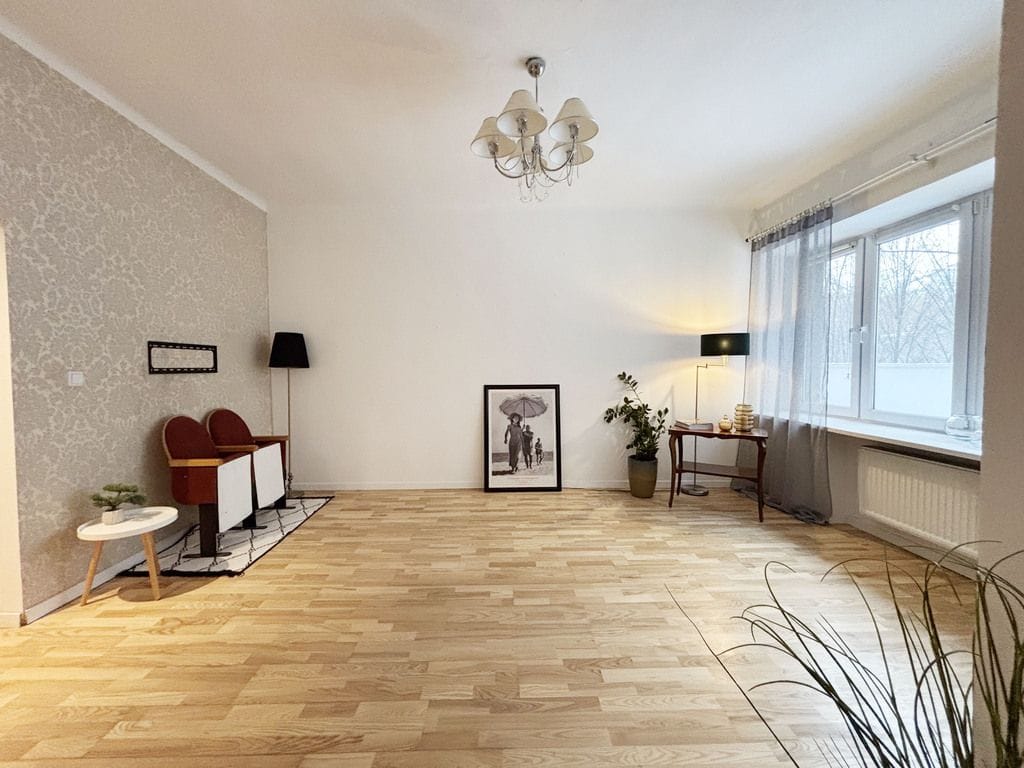 Mieszkanie 4 pokojowe na Sprzedaż