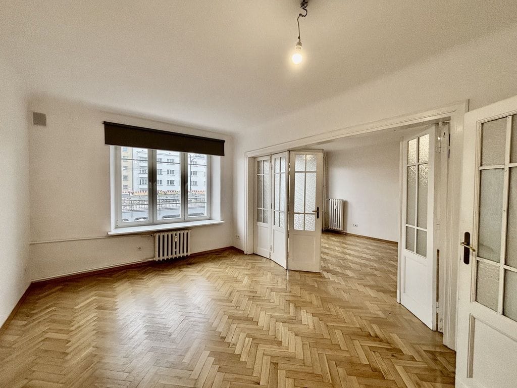 Mieszkanie 4 pokojowe na Sprzedaż