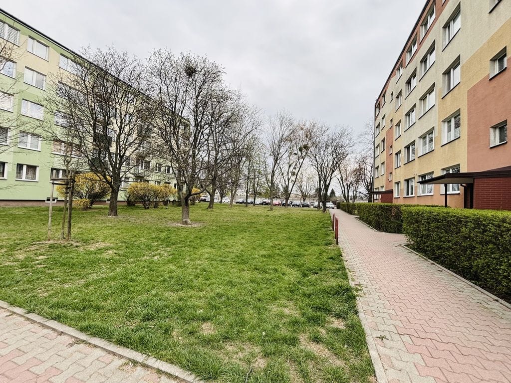 Mieszkanie 3 pokojowe na Sprzedaż