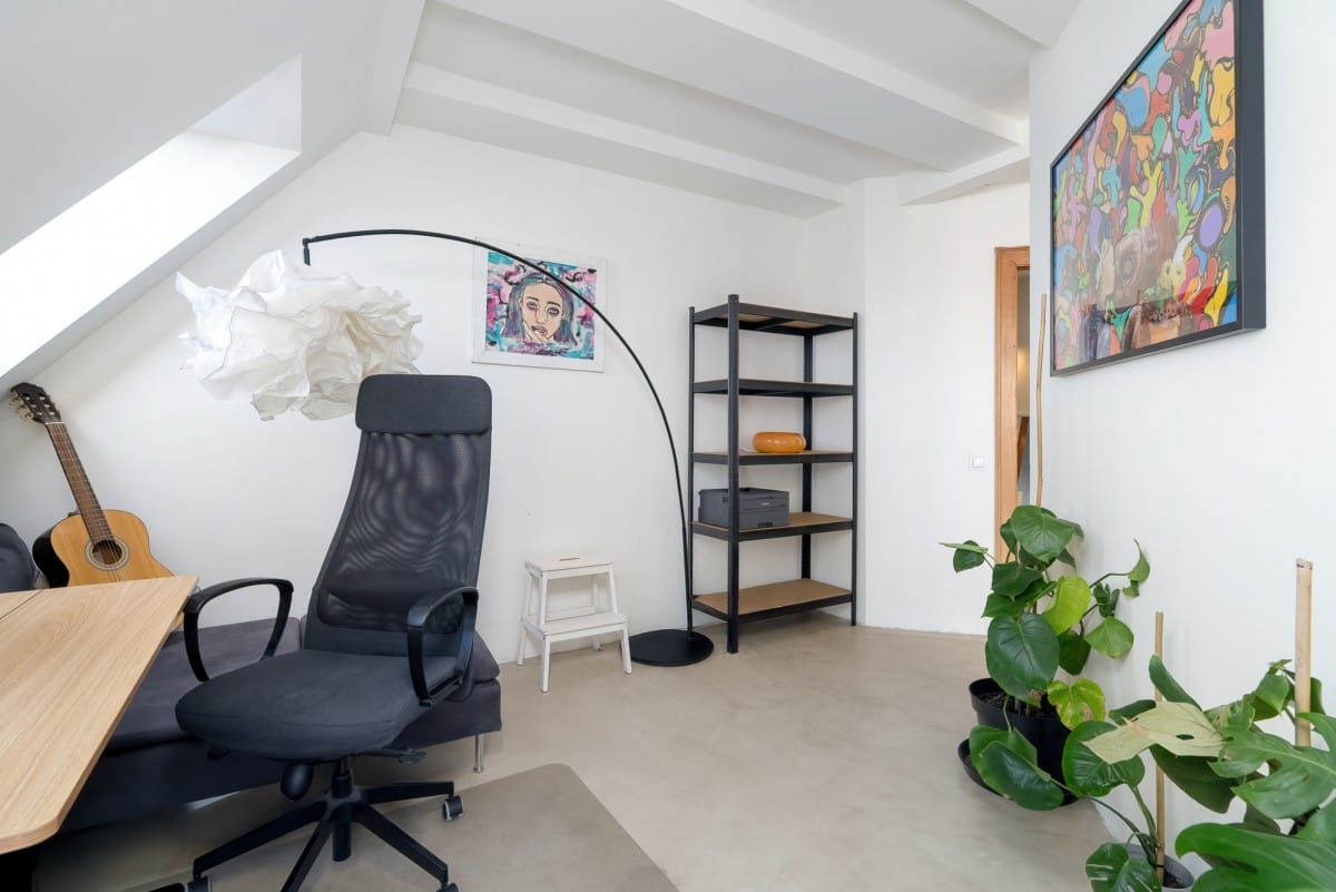 Mieszkanie 5 pokojowe na Sprzedaż