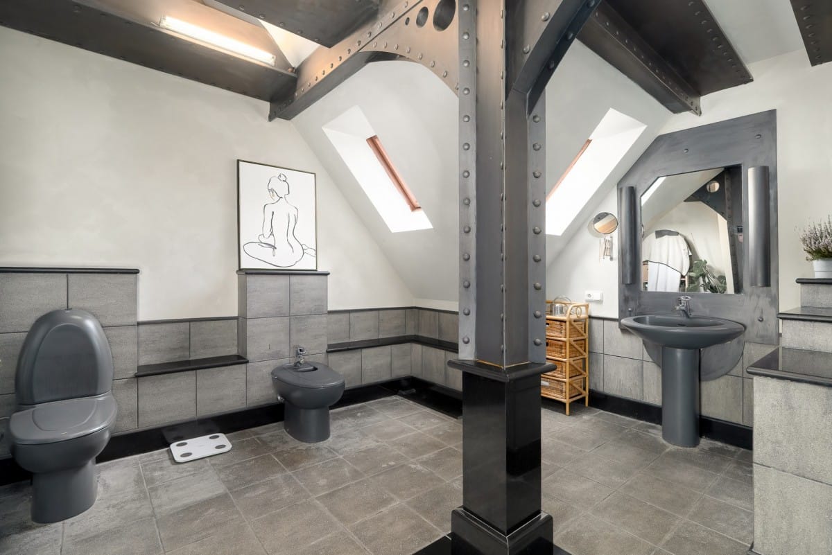 Mieszkanie 5 pokojowe na Sprzedaż