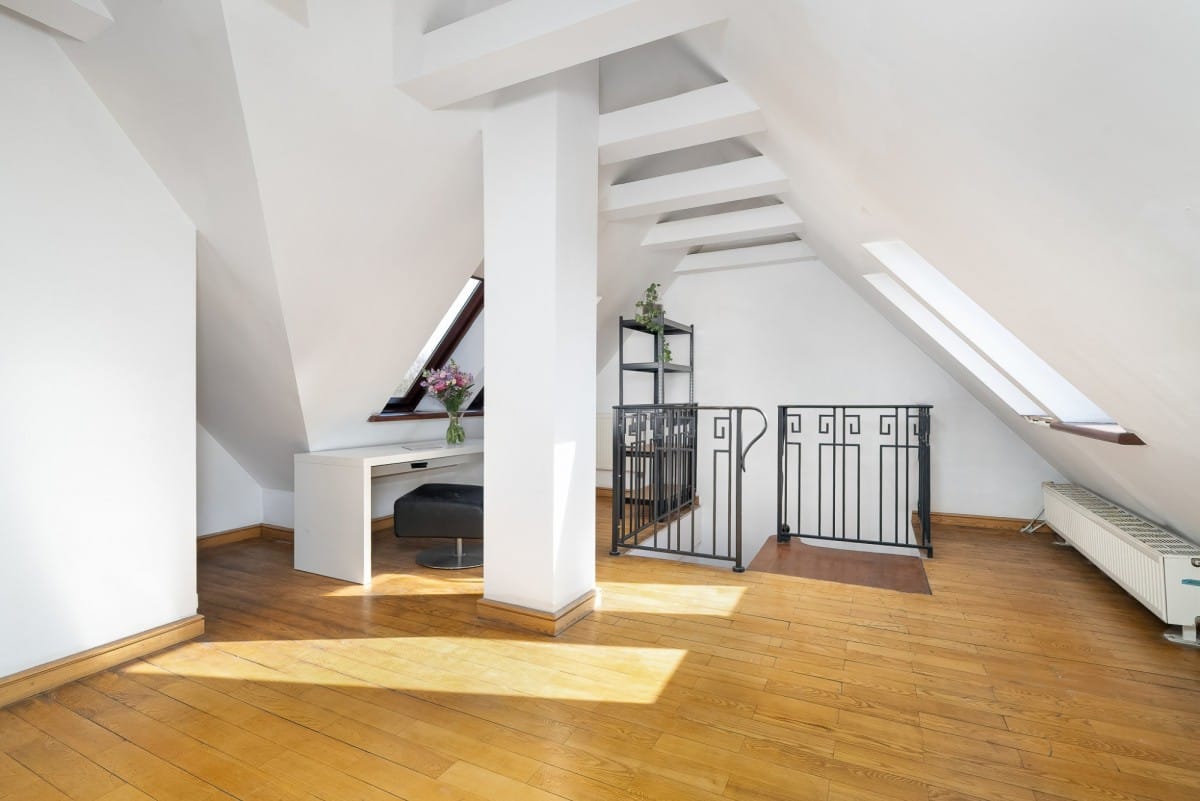 Mieszkanie 5 pokojowe na Sprzedaż