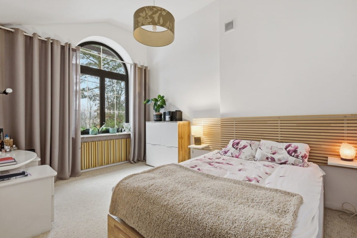 Dom 7 pokojowe na Sprzedaż