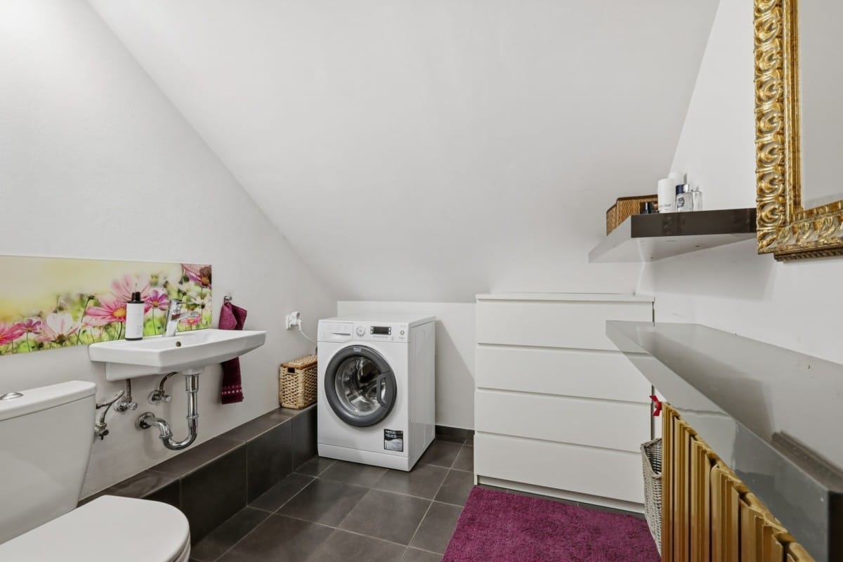 Dom 7 pokojowe na Sprzedaż