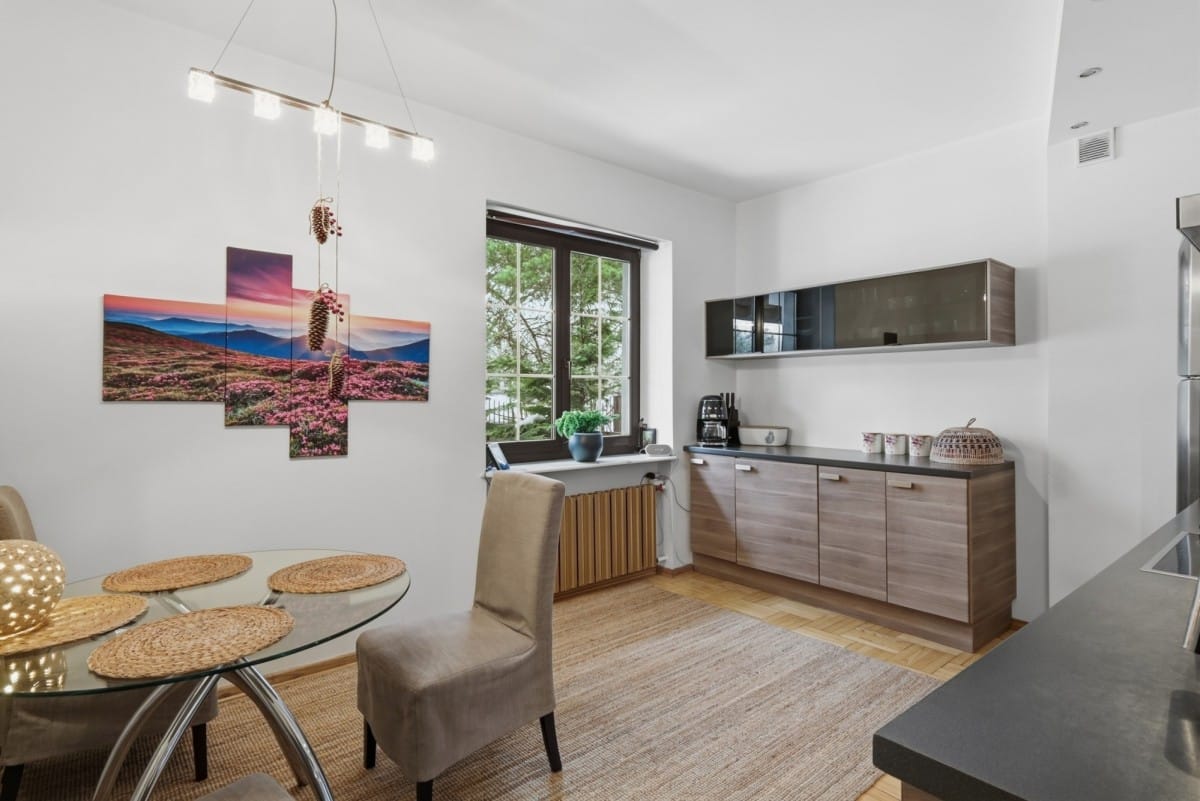 Dom 7 pokojowe na Sprzedaż