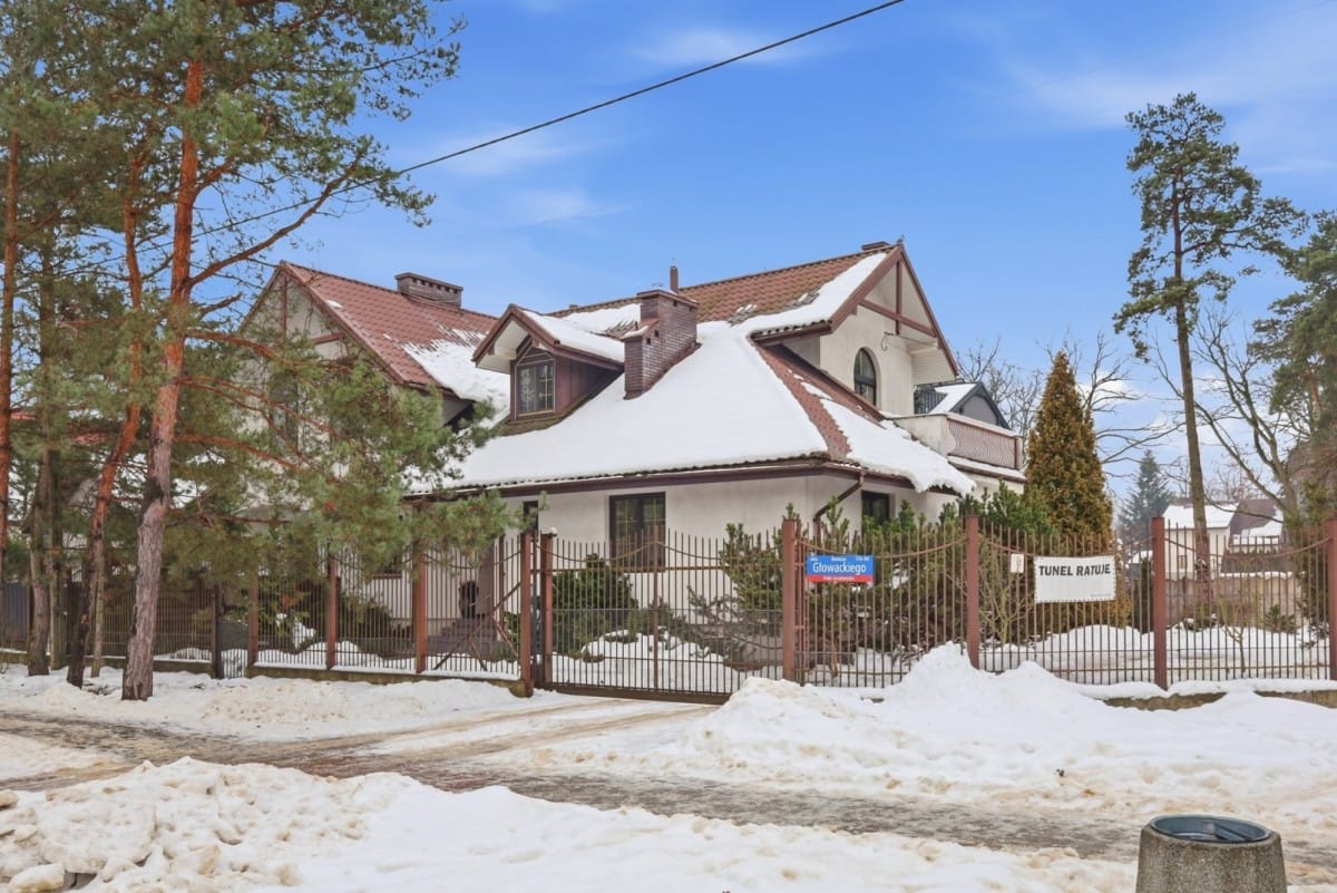 Dom 7 pokojowe na Sprzedaż