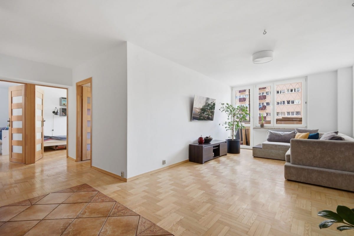 Mieszkanie 4 pokojowe na Sprzedaż