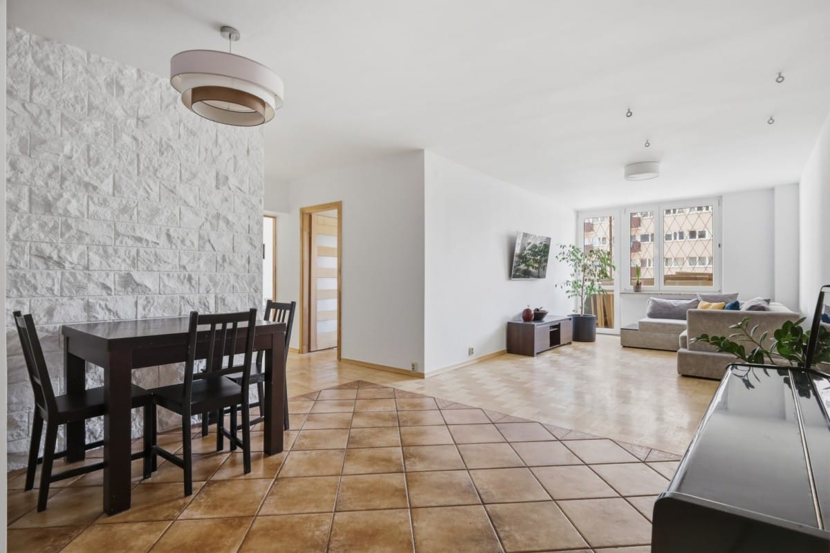 Mieszkanie 4 pokojowe na Sprzedaż