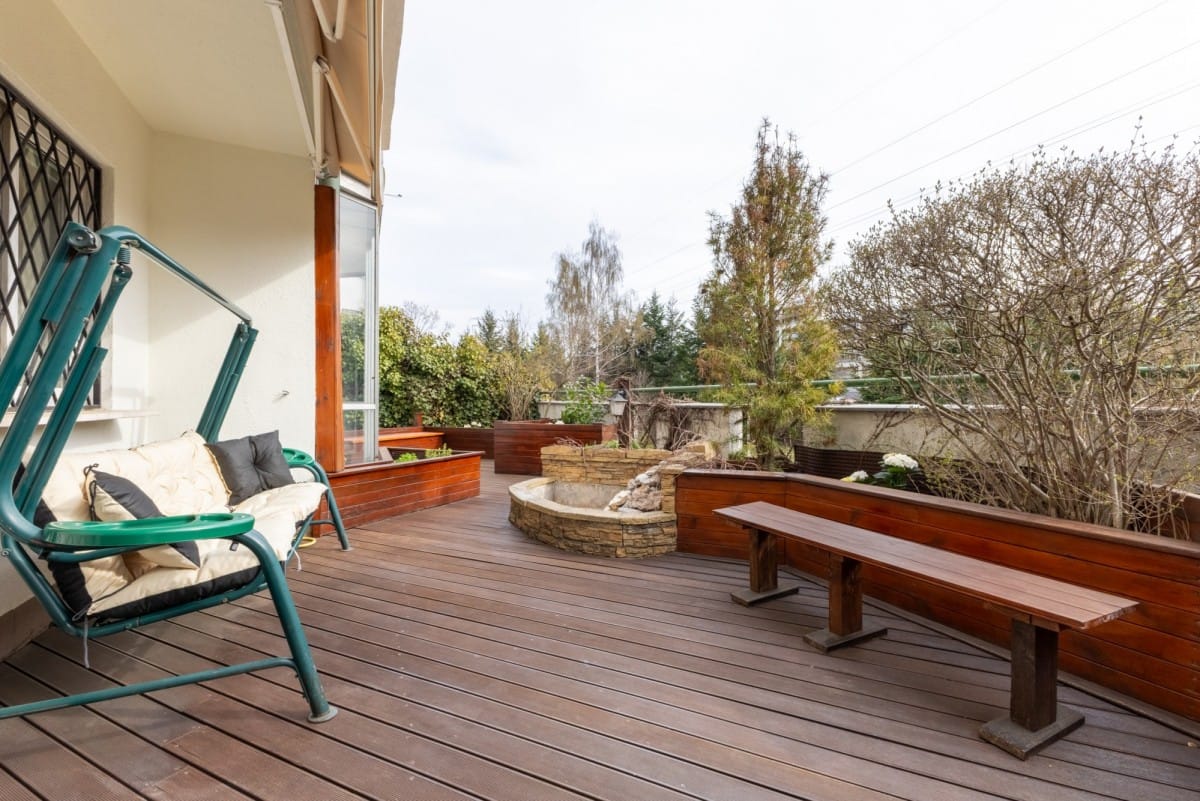 Mieszkanie 5 pokojowe na Sprzedaż