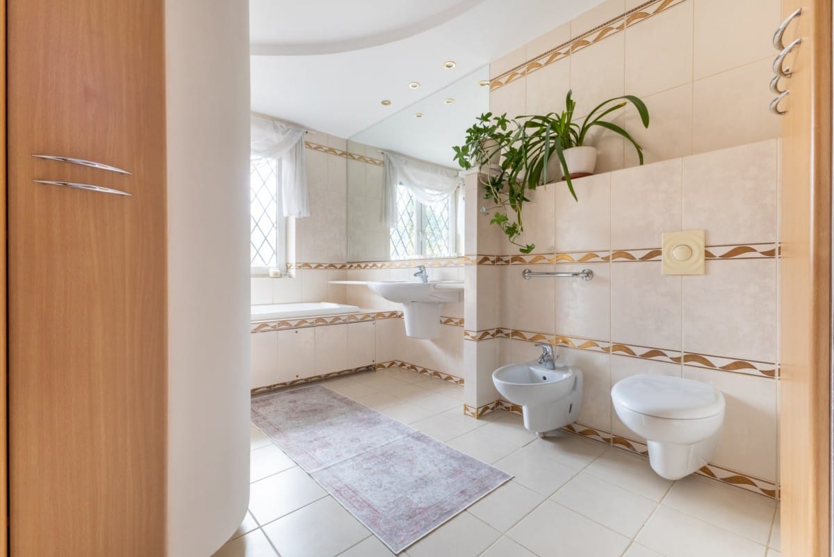 Mieszkanie 5 pokojowe na Sprzedaż