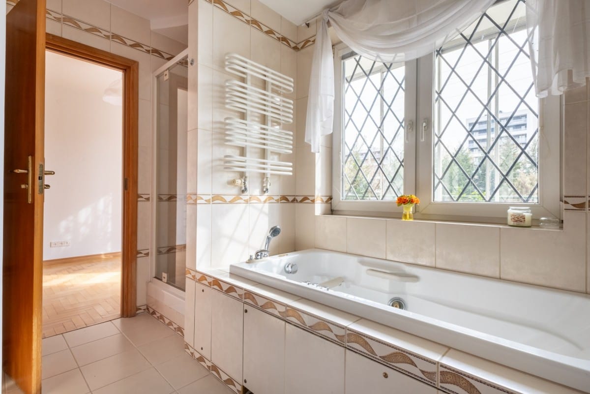 Mieszkanie 5 pokojowe na Sprzedaż