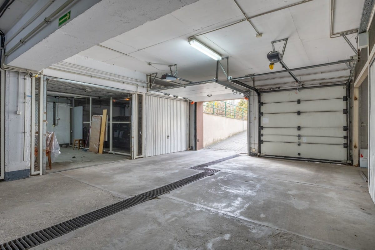 Mieszkanie 5 pokojowe na Sprzedaż