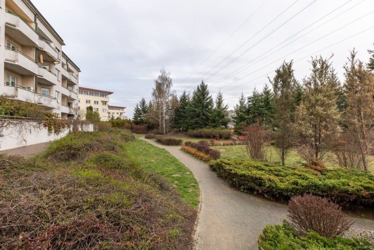 Mieszkanie 5 pokojowe na Sprzedaż