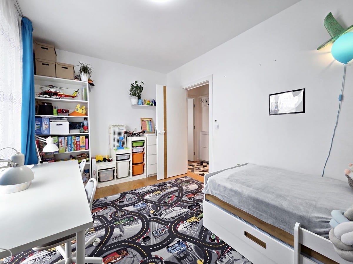 Mieszkanie 4 pokojowe na Sprzedaż