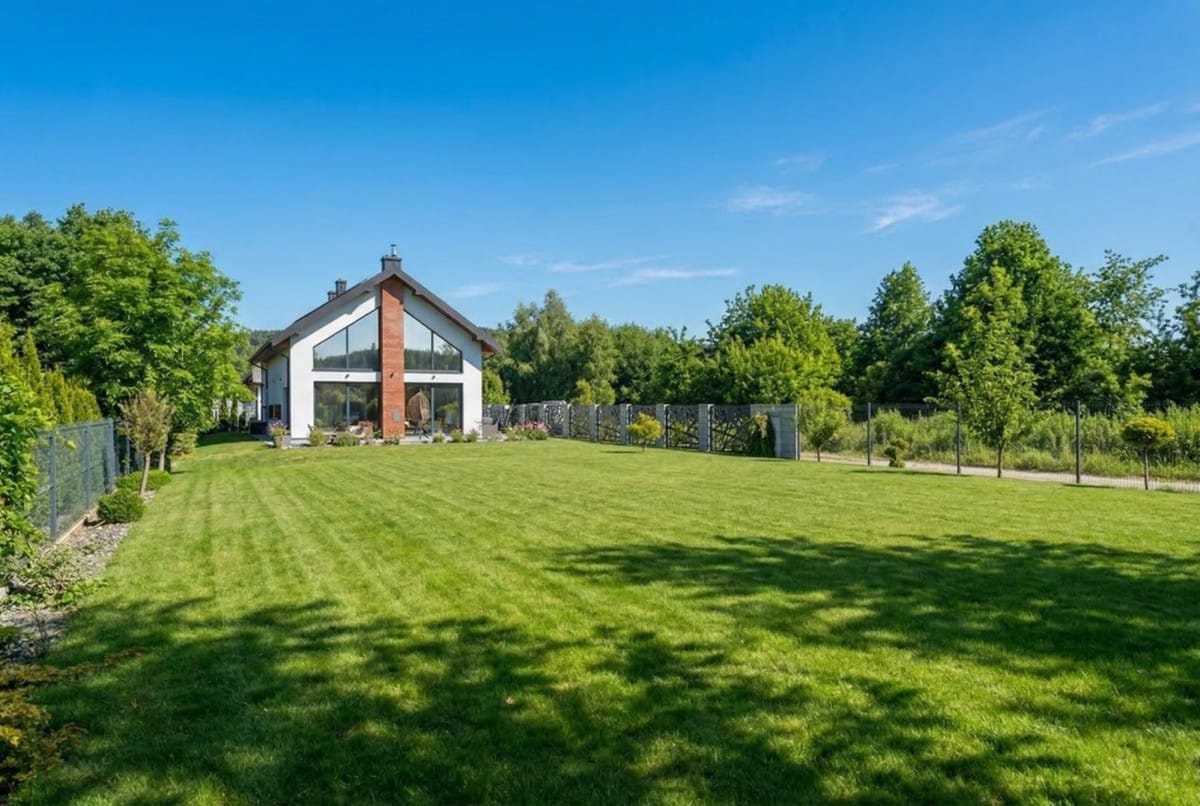 Dom 4 pokojowe na Sprzedaż