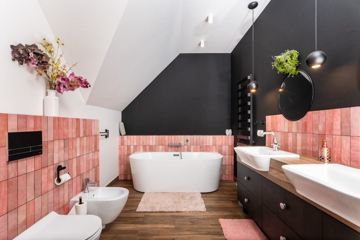 Dom 6 pokojowe na Sprzedaż