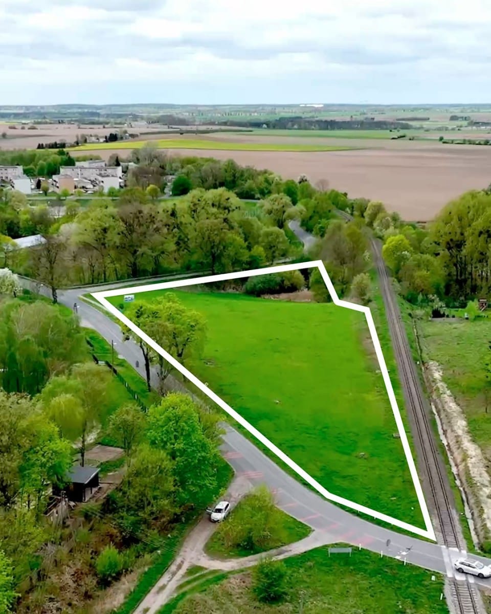 Działka  pokojowe na Sprzedaż