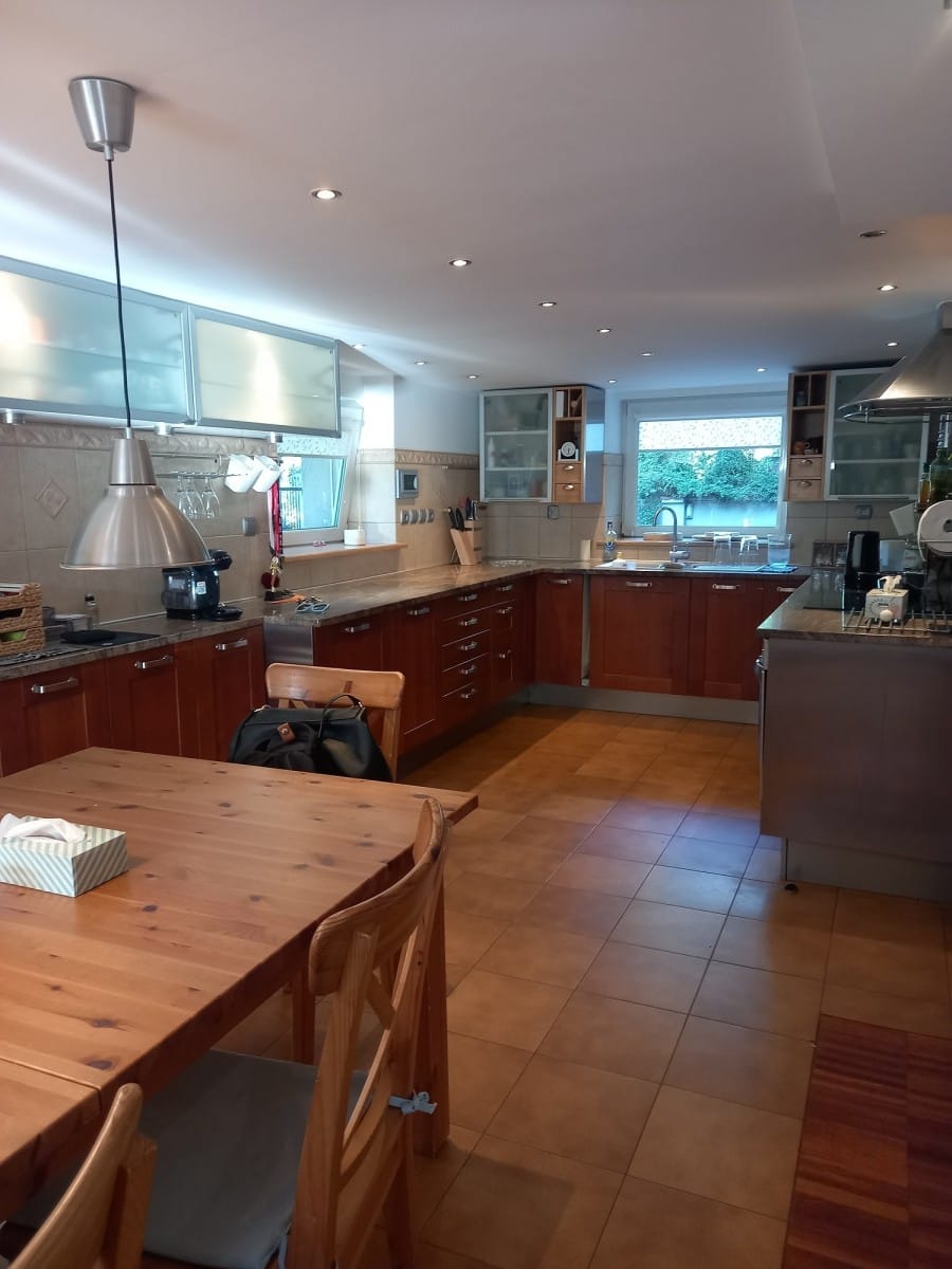 Dom 6 pokojowe na Sprzedaż