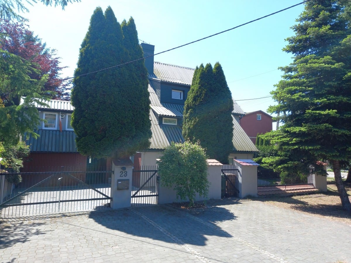 Dom 6 pokojowe na Sprzedaż