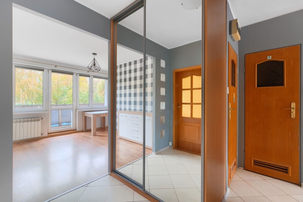 Mieszkanie 3 pokojowe na Sprzedaż