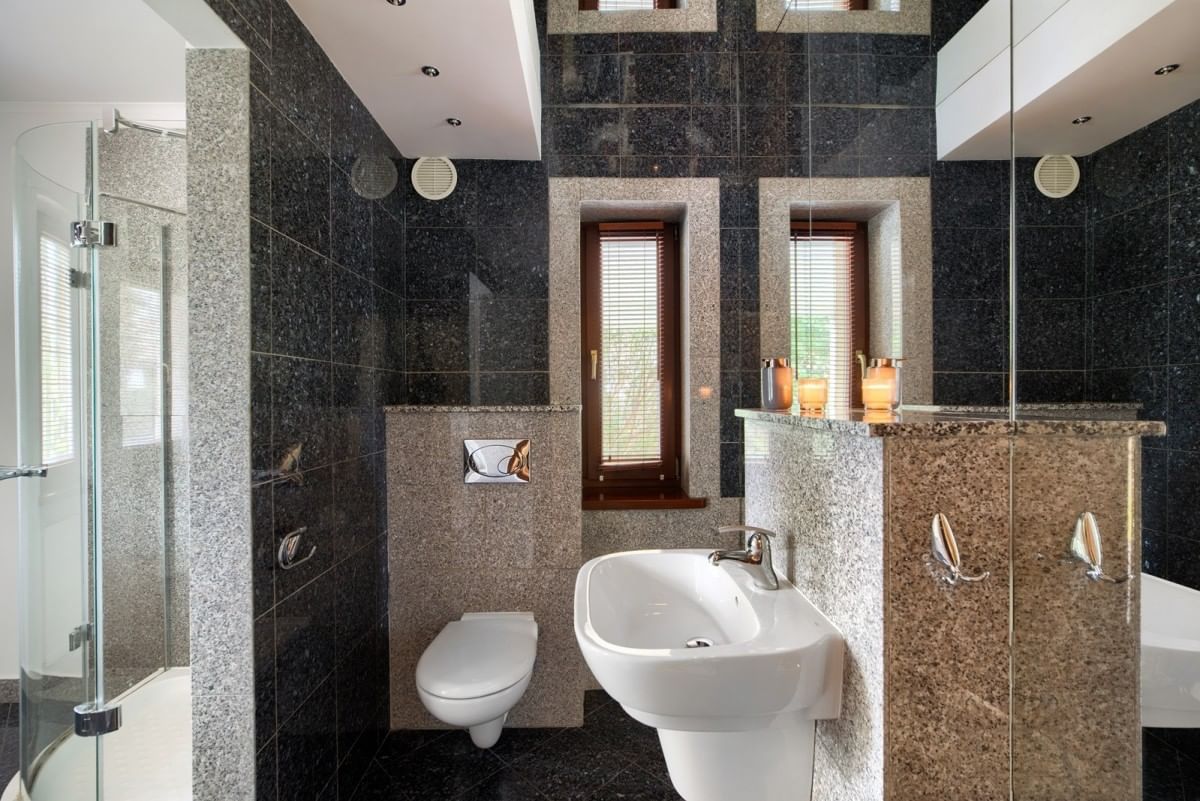 Dom 6 pokojowe na Sprzedaż