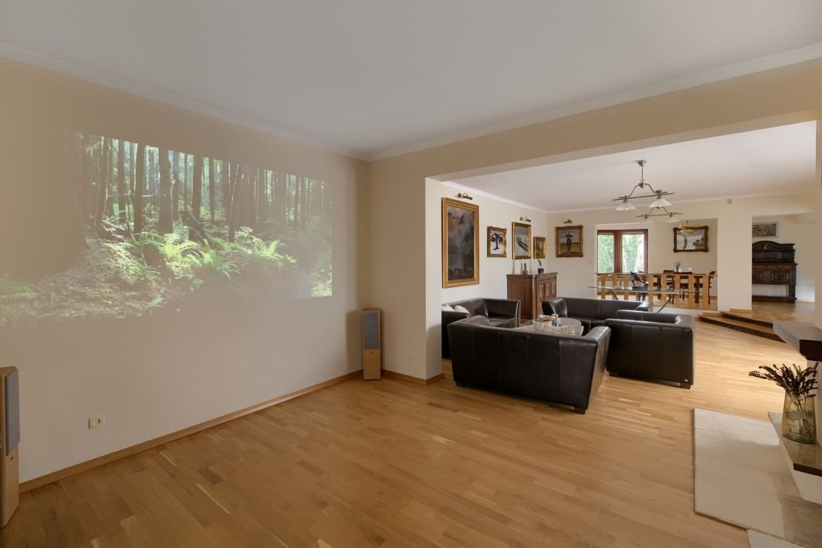 Dom 6 pokojowe na Sprzedaż