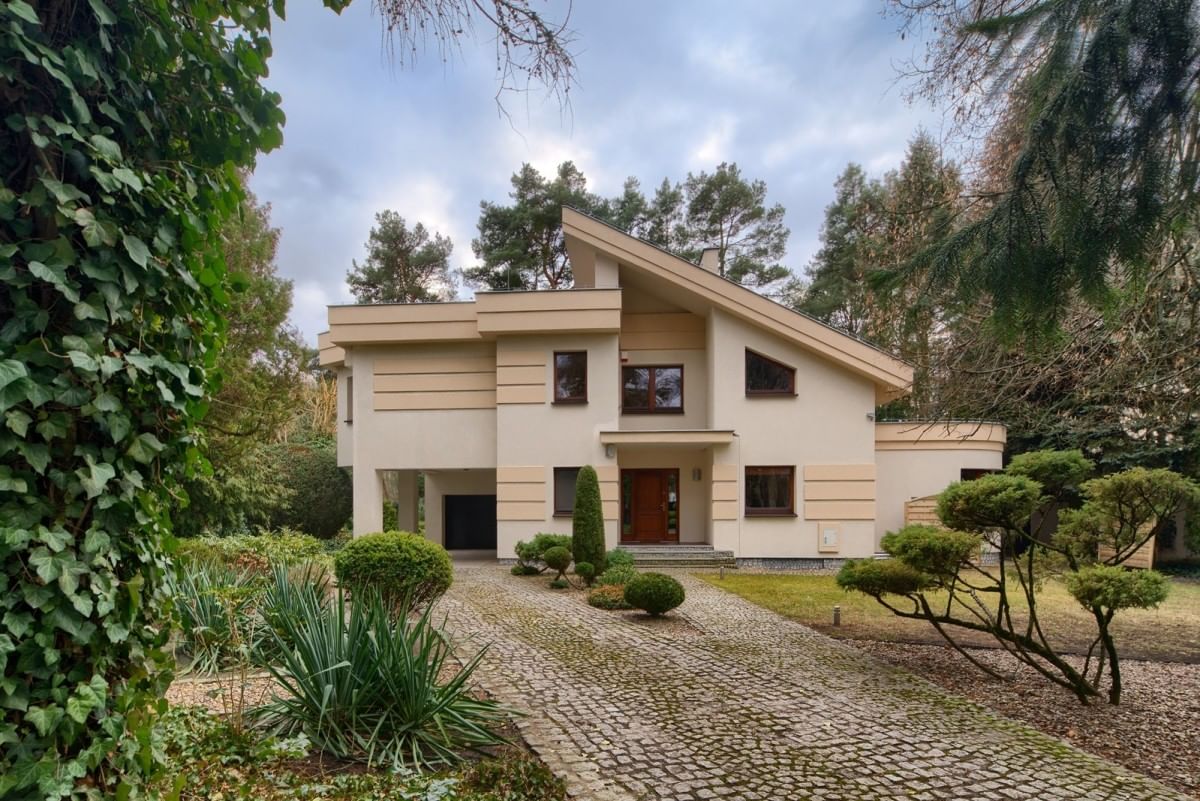 Dom 6 pokojowe na Sprzedaż