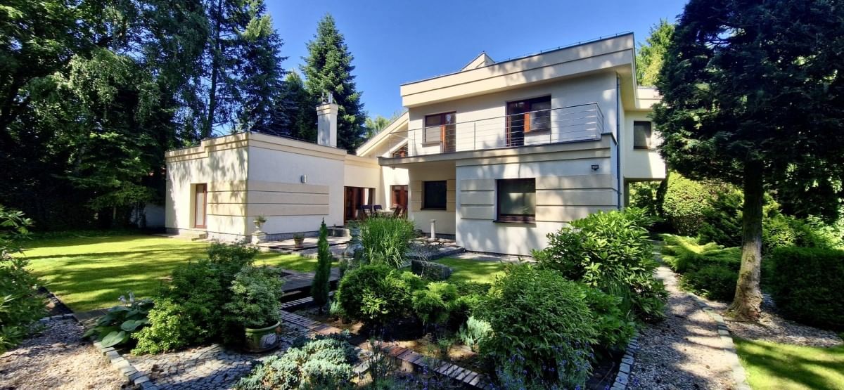 Dom 6 pokojowe na Sprzedaż