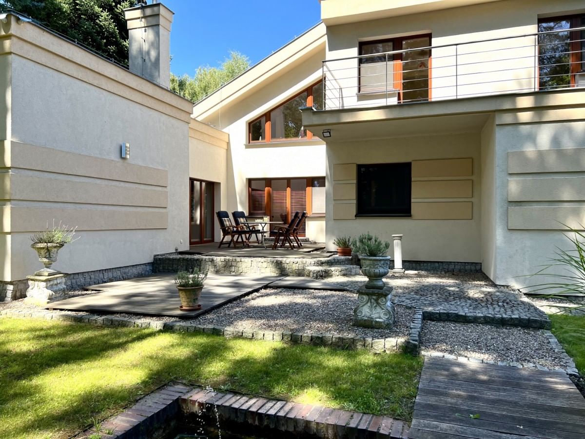 Dom 6 pokojowe na Sprzedaż