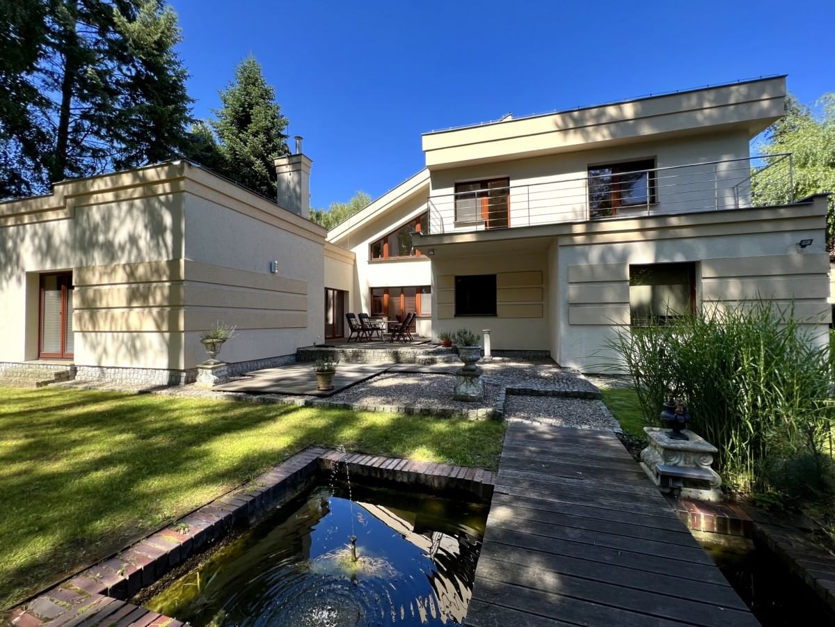 Dom 6 pokojowe na Sprzedaż