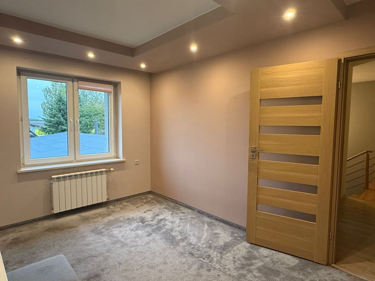 Dom 5 pokojowe na Sprzedaż