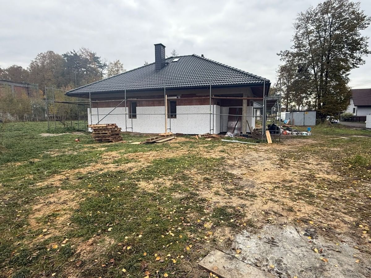 Dom 4 pokojowe na Sprzedaż