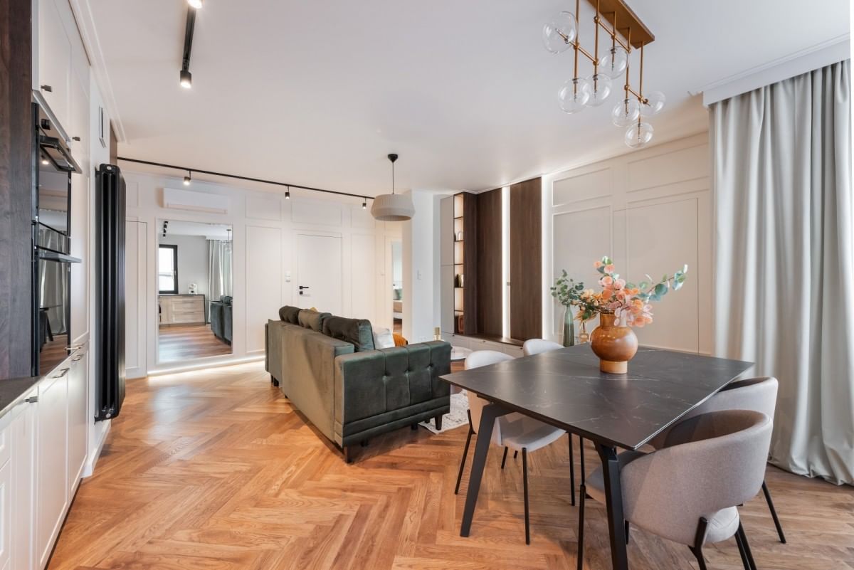 Mieszkanie 4 pokojowe na Sprzedaż