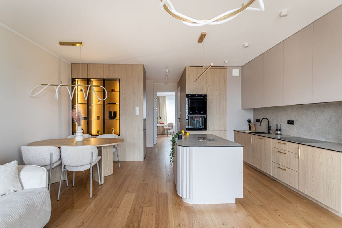 Mieszkanie 3 pokojowe na Sprzedaż