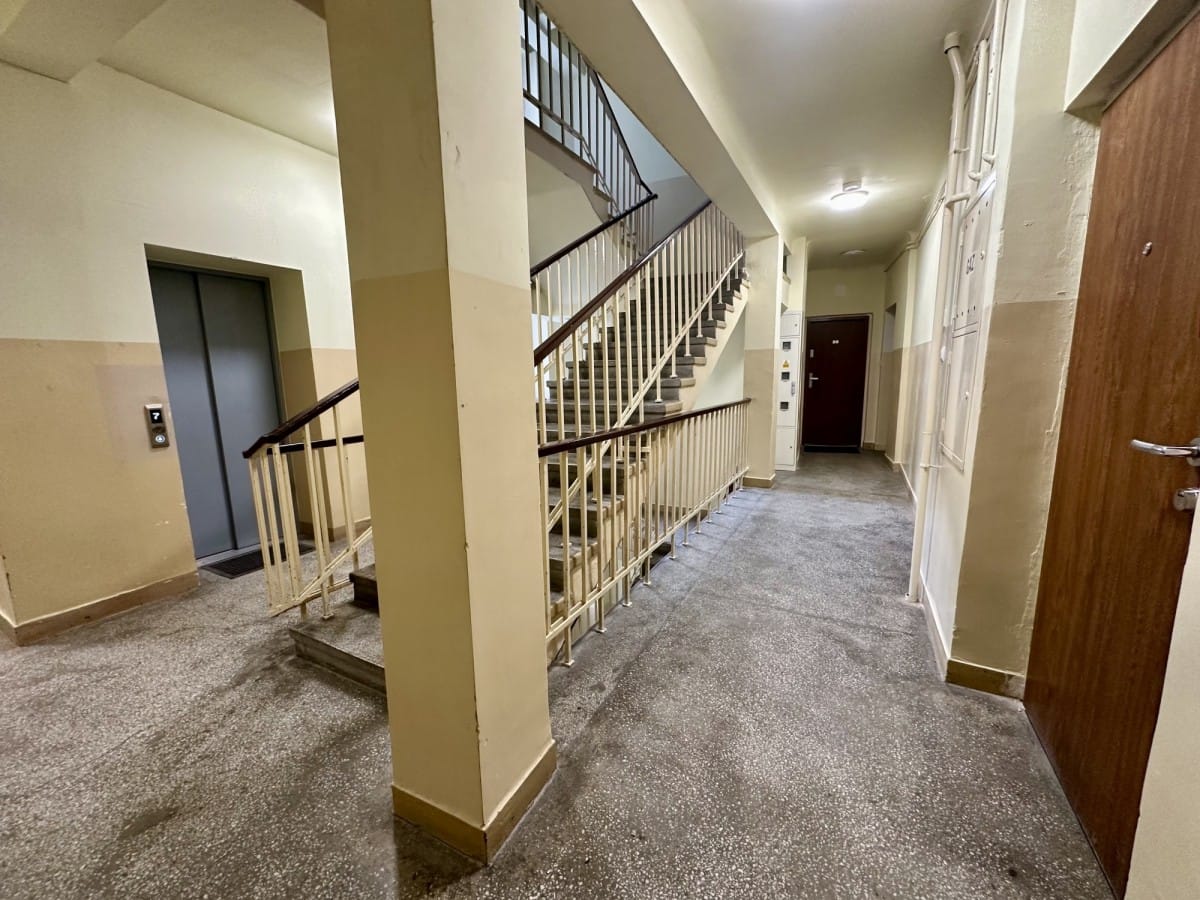 Mieszkanie 1 pokojowe na Sprzedaż