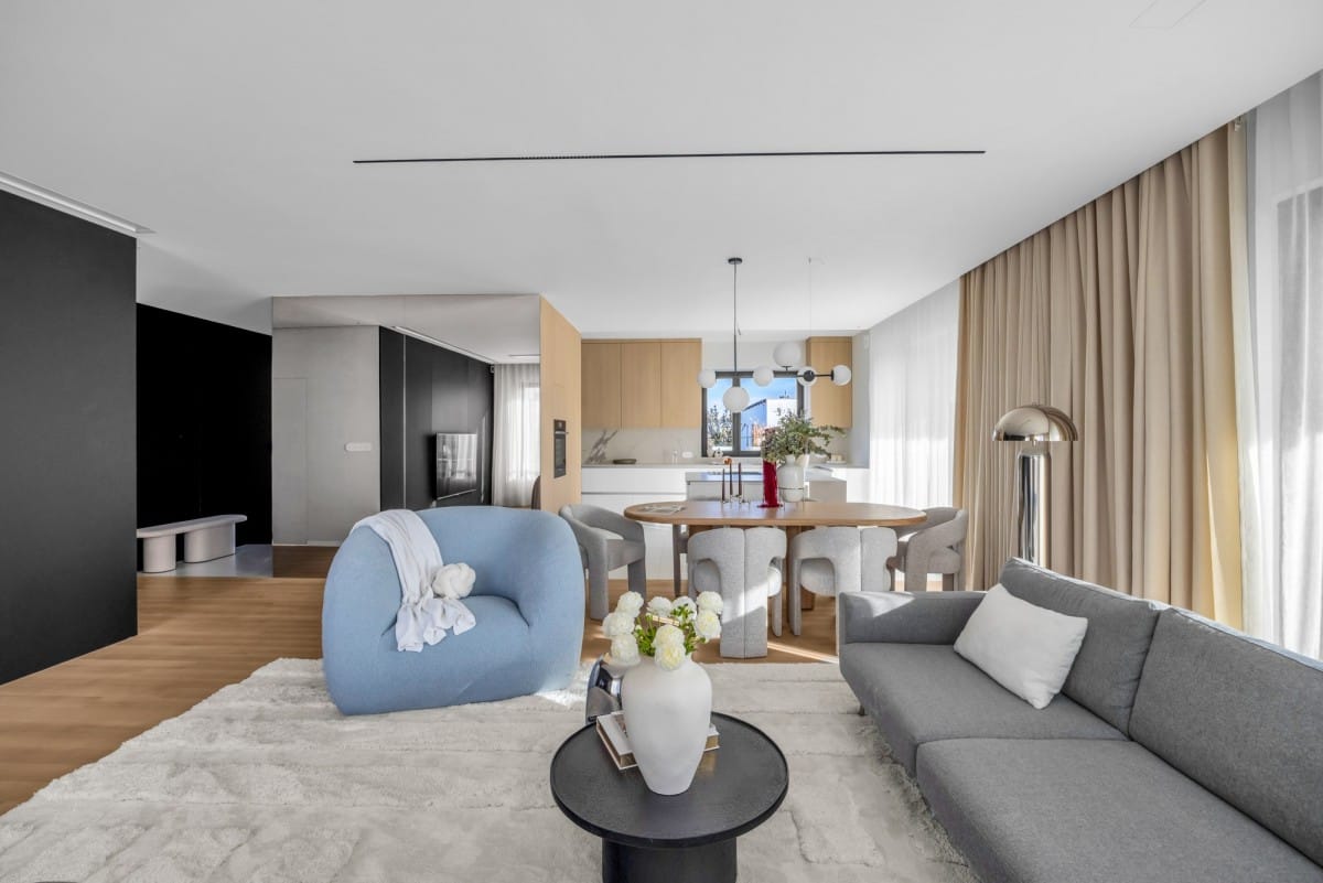 Mieszkanie 5 pokojowe na Sprzedaż